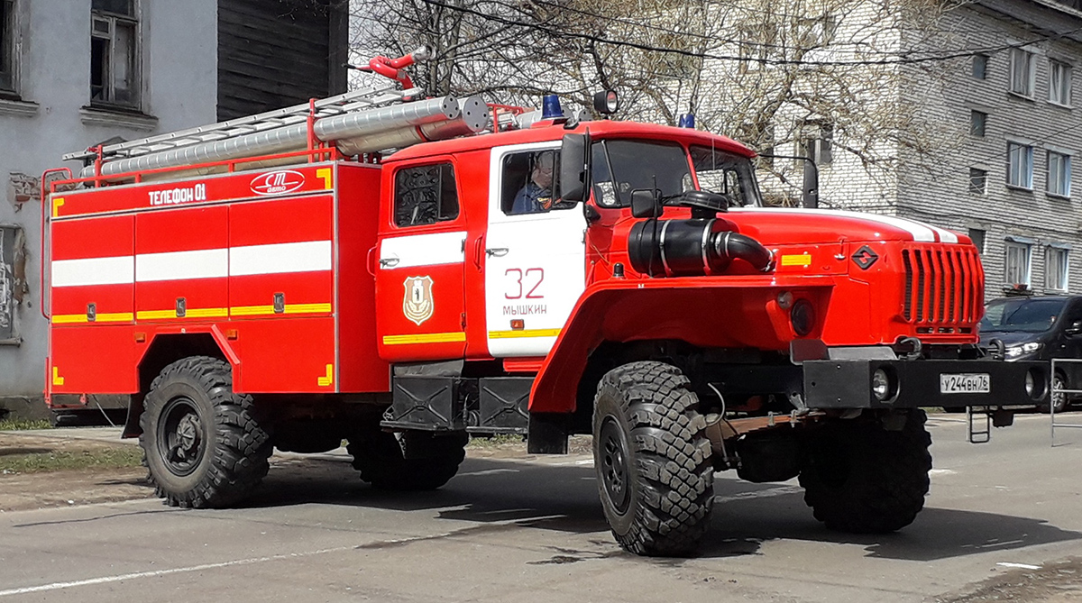 Ярославская область, № У 244 ВН 76 — Урал-43206