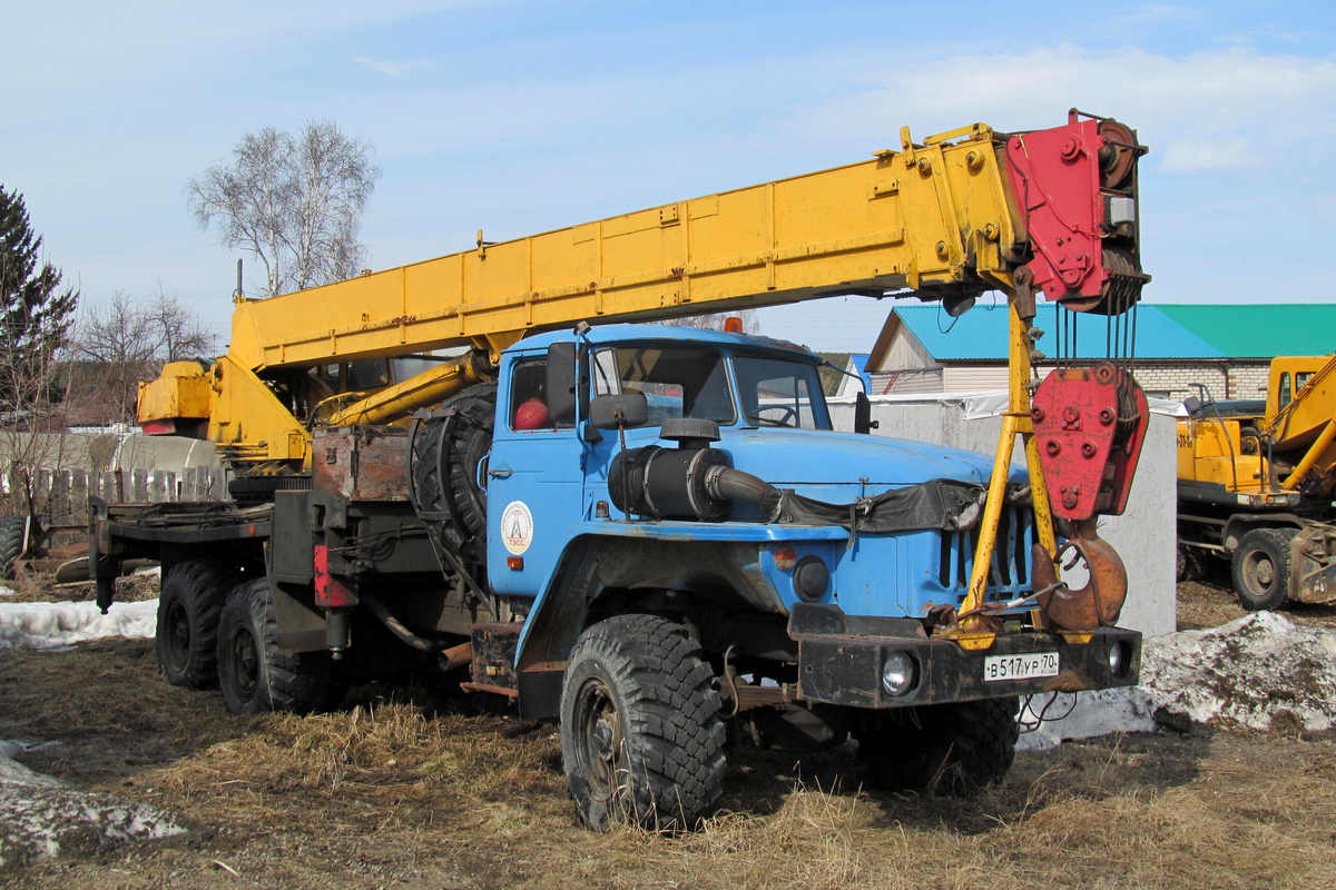 Томская область, № В 517 УР 70 — Урал-4320-10