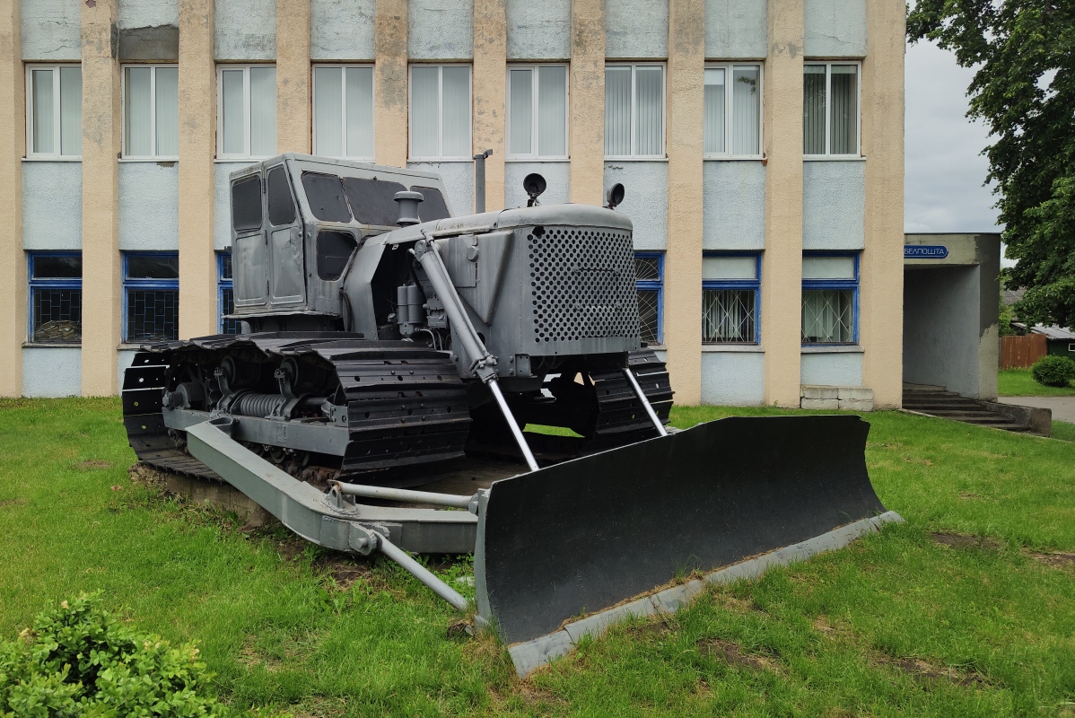 Могилёвская область, № (BY-6) Б/Н СТ 0222 — Т-100МБ; Техника на постаментах, памятники (Могилёвская область); Транспортные средства без номеров (Могилёвская область)
