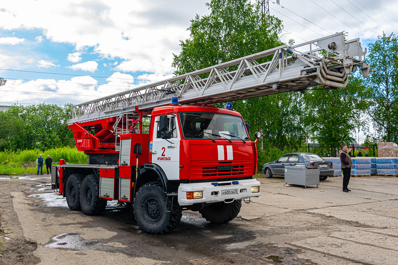 Архангельская область, № Н 600 ОВ 29 — КамАЗ-43114-15 [43114R]