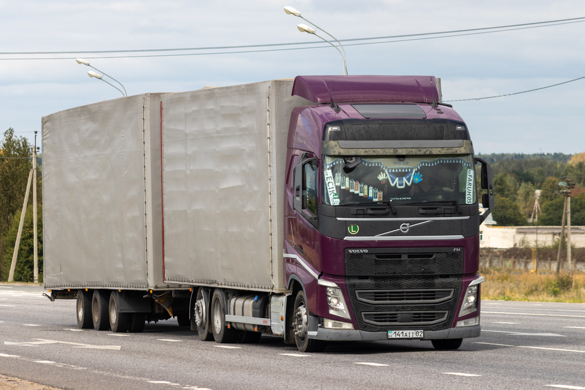 Алматы, № 141 AII 02 — Volvo ('2012) FH.500