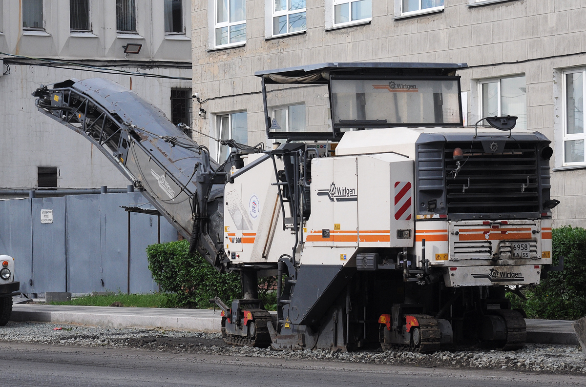 Омская область, № 6958 АА 55 — Wirtgen W 200