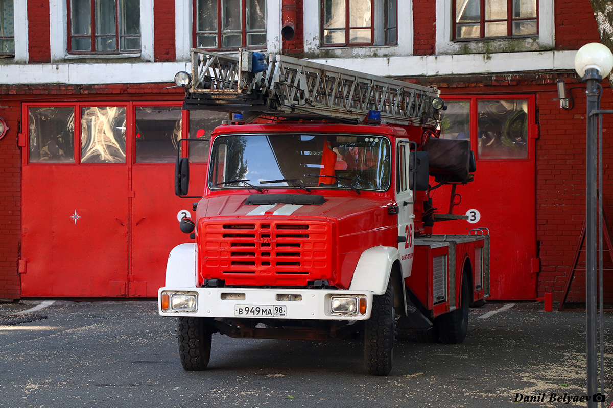 Санкт-Петербург, № В 949 МА 98 — ЗИЛ-433112