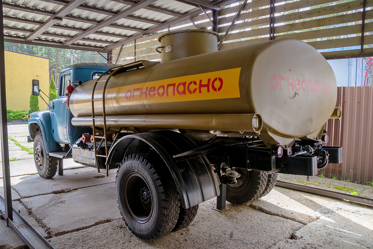 Калужская область, № (40) Б/Н 0082 — ЗИЛ-130; Техника на постаментах, памятники (Калужская область); Транспортные средства без номеров (Калужская область)