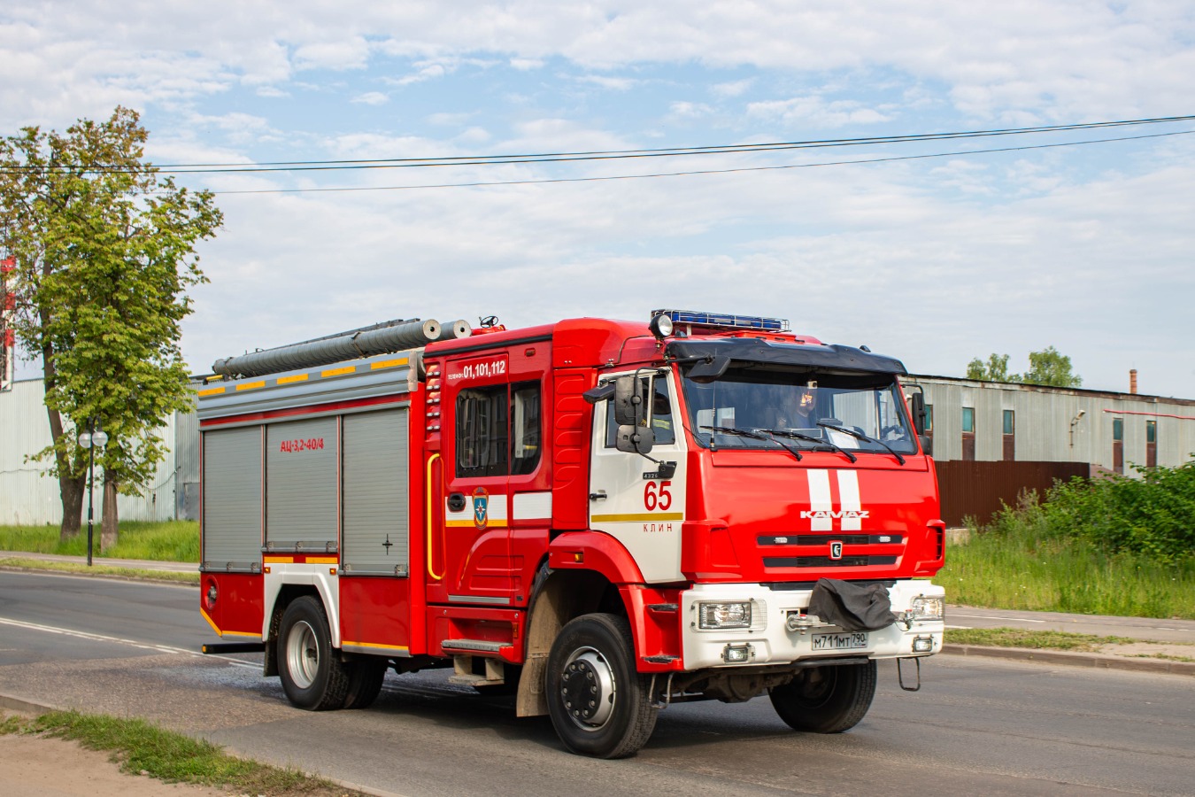 Московская область, № М 711 МТ 790 — КамАЗ-43265-D5(66)