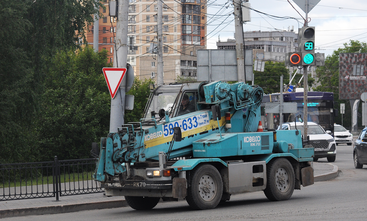 Омская область, № 1000 ОО 55 — Kobelco (общая модель)