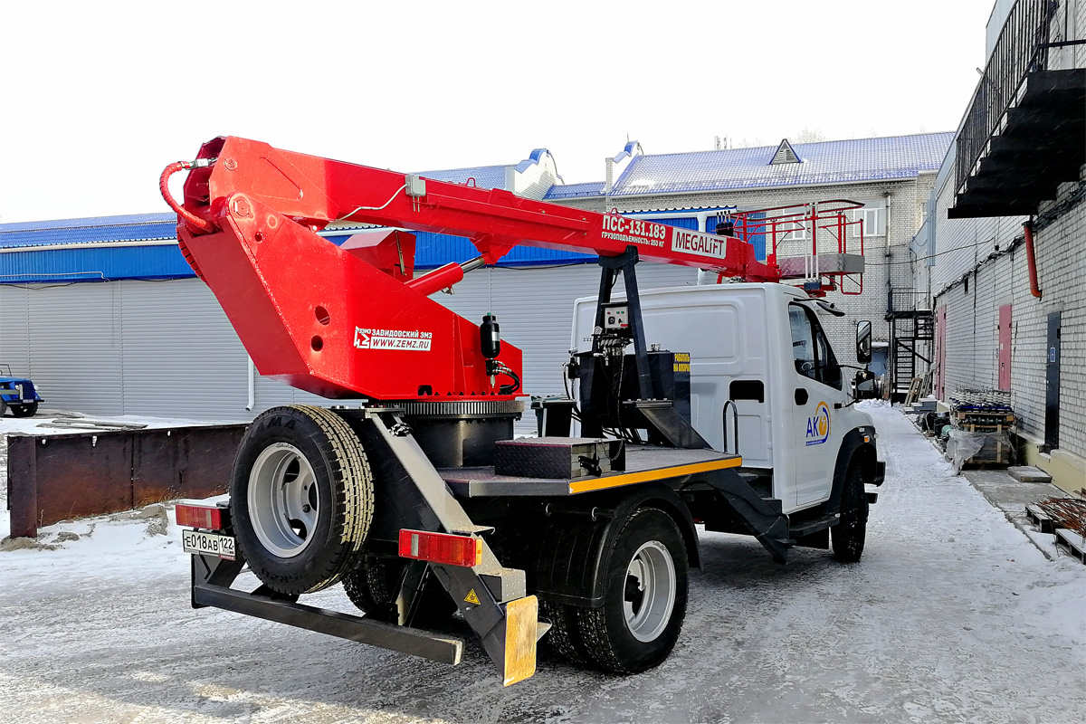 Алтайский край, № Е 018 АВ 122 — ГАЗ-C41R13