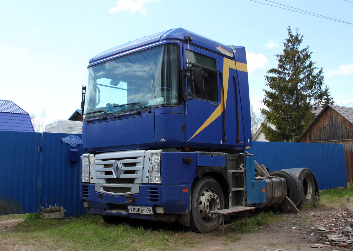 Псковская область, № Т 808 КР 98 — Renault Magnum E-Tech ('2001)