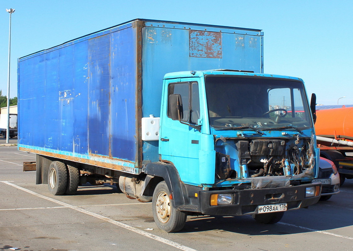 Санкт-Петербург, № Р 098 АА 178 — Mercedes-Benz LK 809
