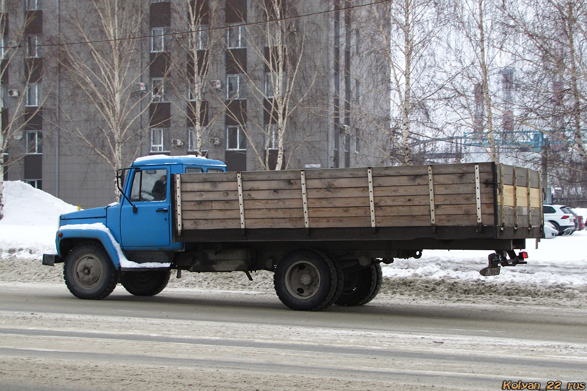 Алтайский край, № Т 710 ХТ 22 — ГАЗ-3307