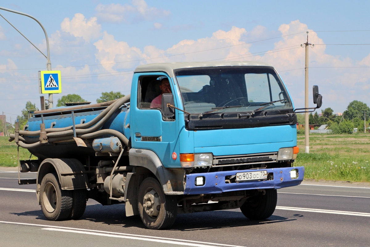 Томская область, № О 903 ОС 70 — Nissan Diesel Condor