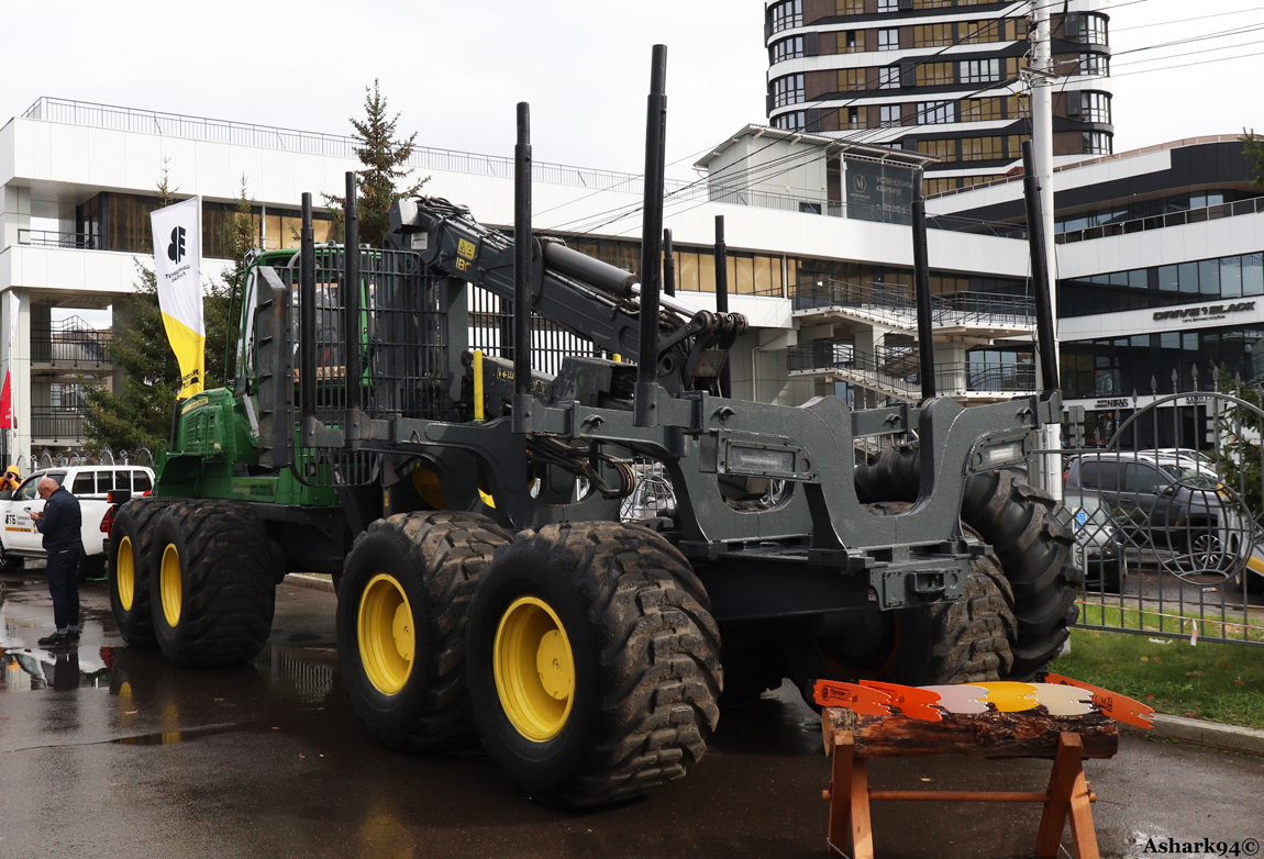 Красноярский край, № (24) Б/Н СТ 0106 — John Deere (общая модель); Красноярский край — Выставка "Эксподрев-2024"; Транспортные средства без номеров (Красноярский край); Новая техника (Красноярский край)