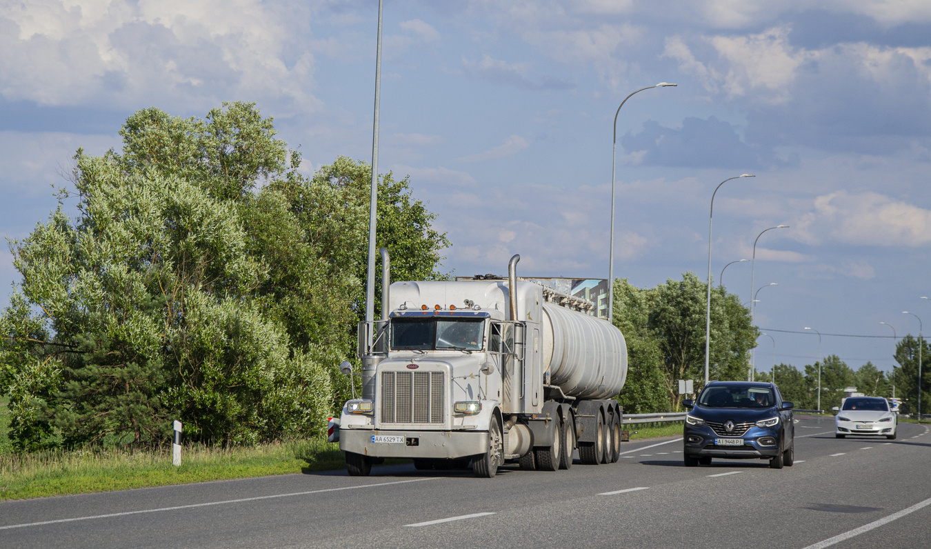Киев, № АА 6529 ТХ — Peterbilt 378