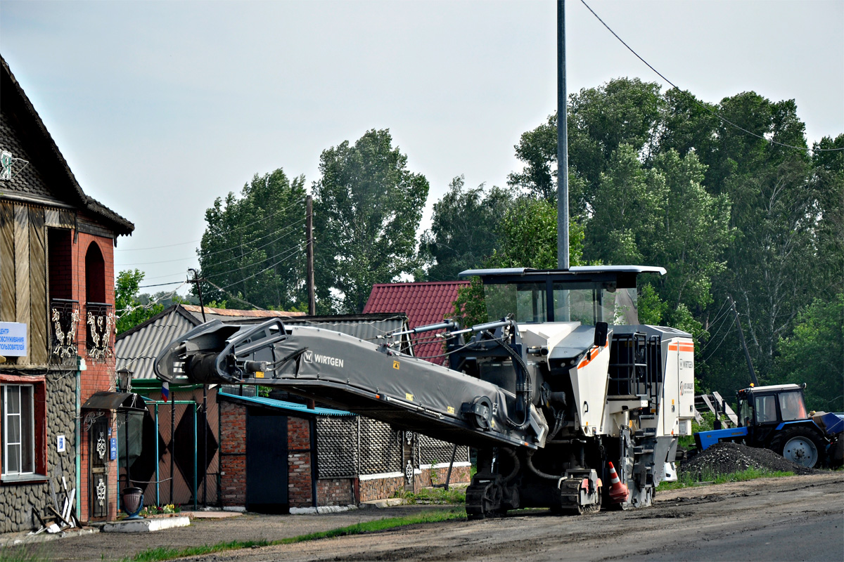 Алтайский край, № 2557 АР 22 — Wirtgen (общая модель)