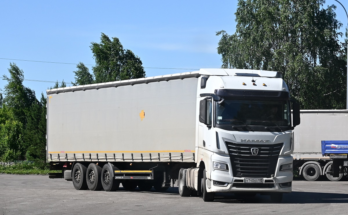 Кемеровская область, № У 740 НО 142 — КамАЗ-54901 (общая модель)