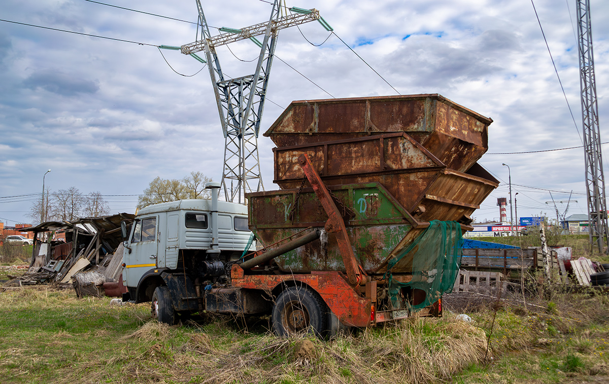 Калужская область, № Е 627 РЕ 40 — КамАЗ-5425
