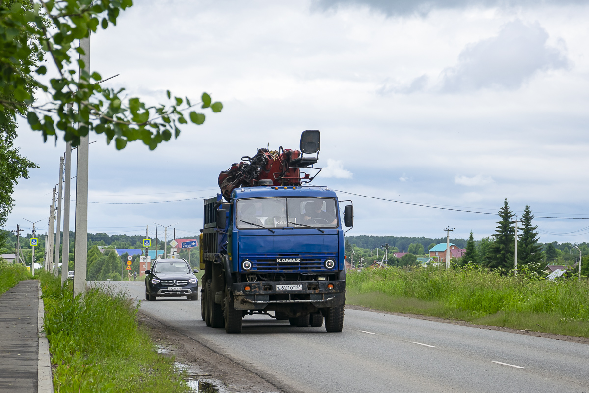 Удмуртия, № Е 621 ОТ 18 — КамАЗ (общая модель)
