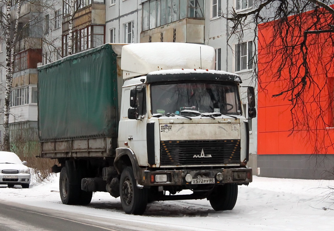 Псковская область, № Х 572 РУ 60 — МАЗ-533603