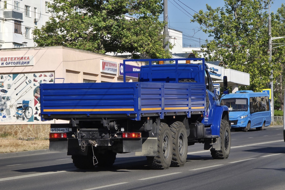 Севастополь, № В 526 МВ 92 — Урал NEXT 4320-72