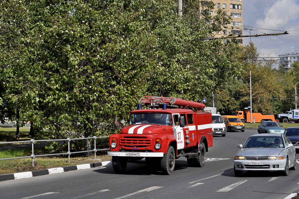 Москва, № К 043 ММ 77 — ЗИЛ-431412