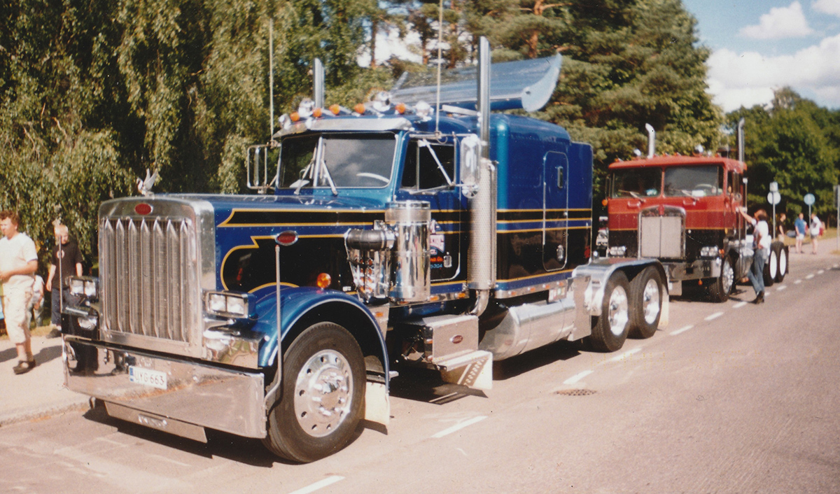 Финляндия, № UYG-663 — Peterbilt 359