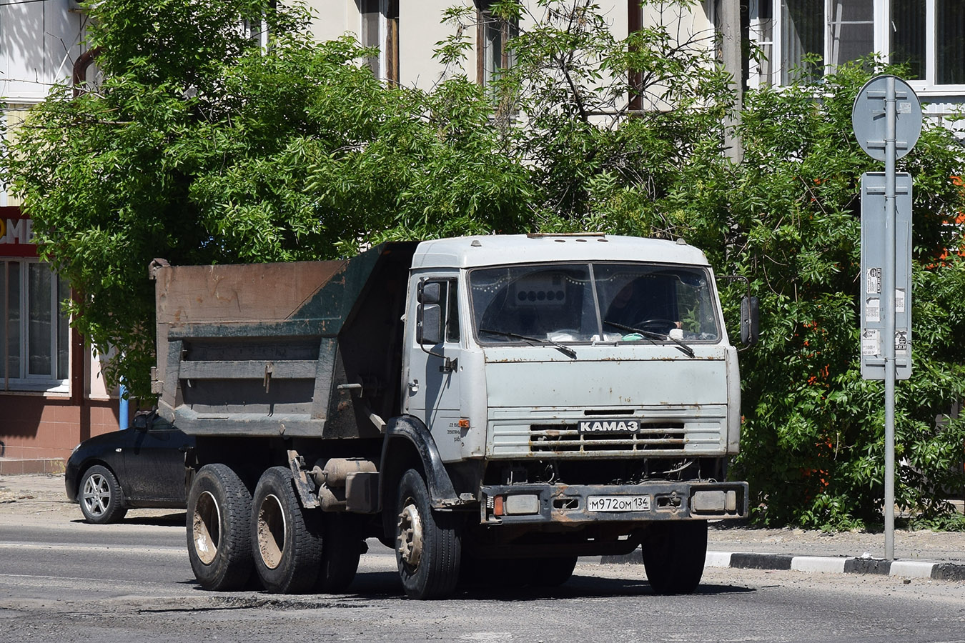 Волгоградская область, № М 972 ОМ 134 — КамАЗ-55111-02 [55111C]