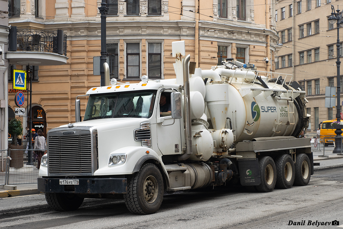 Санкт-Петербург, № В 176 УЕ 178 — Freightliner 122SD