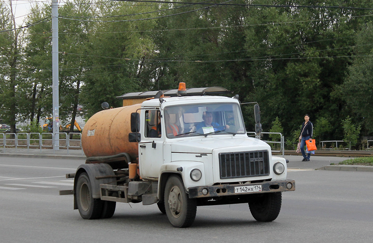 Челябинская область, № Т 142 НХ 174 — ГАЗ-3309