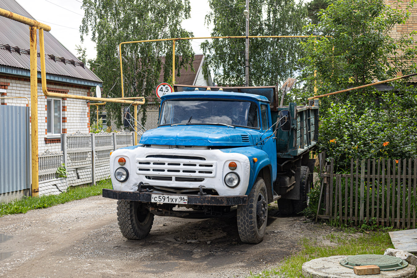 Свердловская область, № С 591 ХУ 96 — ЗИЛ-495710