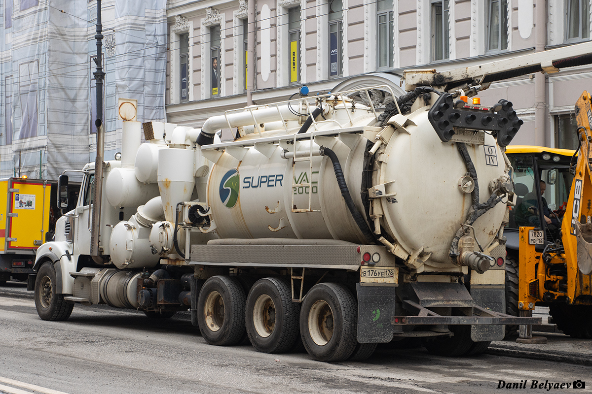 Санкт-Петербург, № В 176 УЕ 178 — Freightliner 122SD