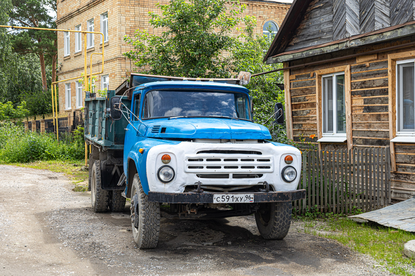Свердловская область, № С 591 ХУ 96 — ЗИЛ-495710