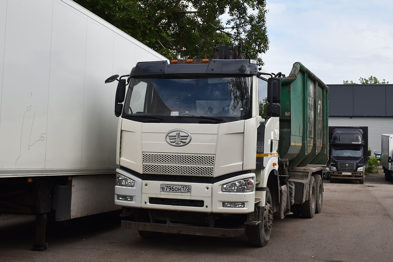 Тюменская область, № В 796 ОН 172 — FAW J6 CA3250