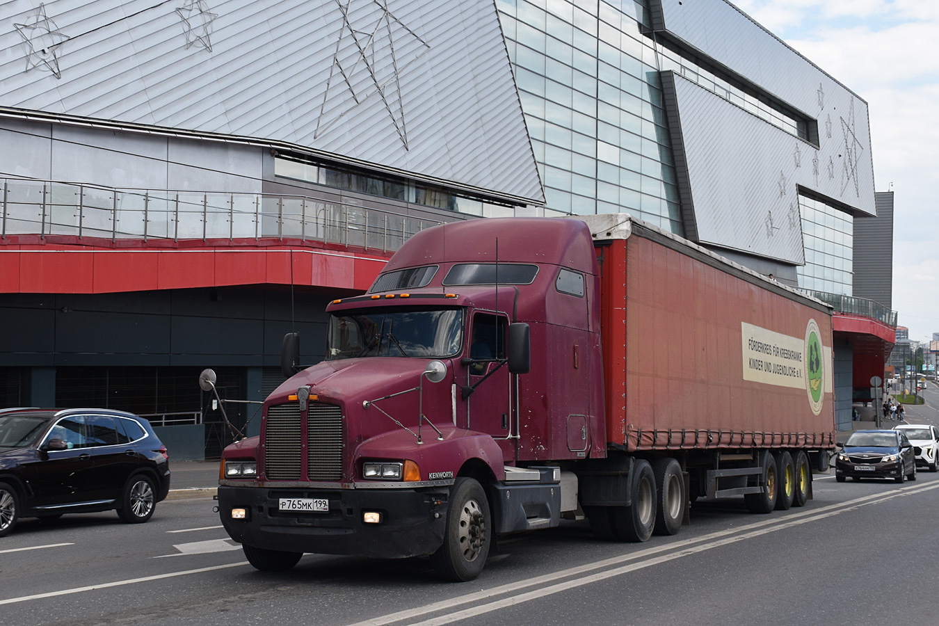 Москва, № Р 765 МК 199 — Kenworth T600