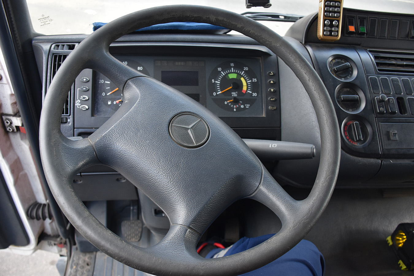 Москва, № Т 375 ВМ 197 — Mercedes-Benz Atego 1325