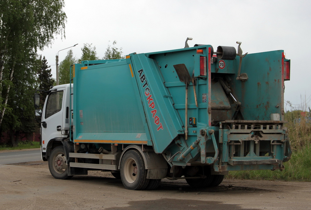 Псковская область, № С 240 ТА 60 — Dongfeng Captain C120