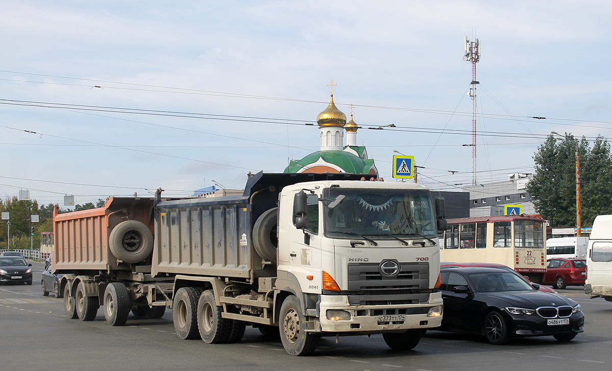 Челябинская область, № С 373 ТТ 174 — Hino 700