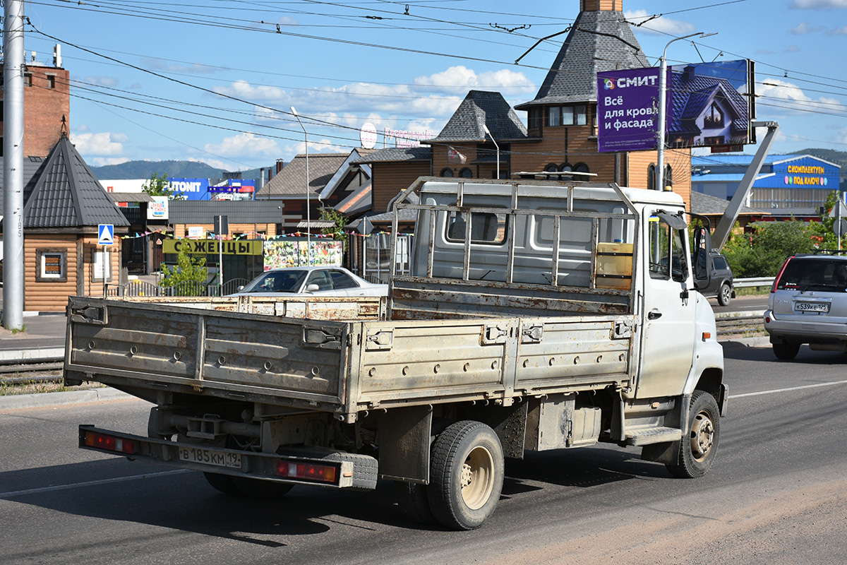 Бурятия, № В 185 КМ 19 — ЗИЛ-5301БО "Бычок"