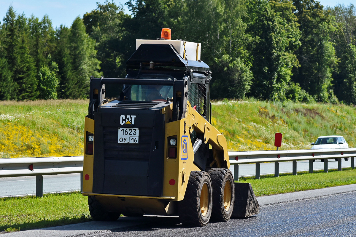 Татарстан, № 1623 ОУ 16 — Caterpillar (общая модель)