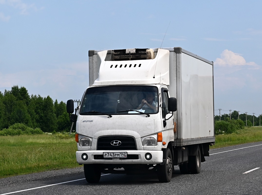 Кемеровская область, № Р 743 РМ 142 — Hyundai HD78 ('2004)