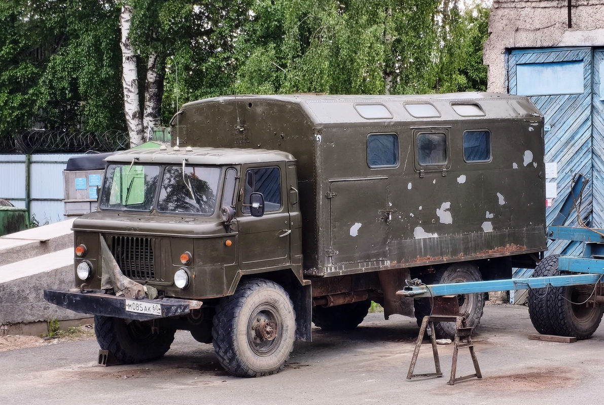 Псковская область, № М 085 АК 60 — ГАЗ-66-11
