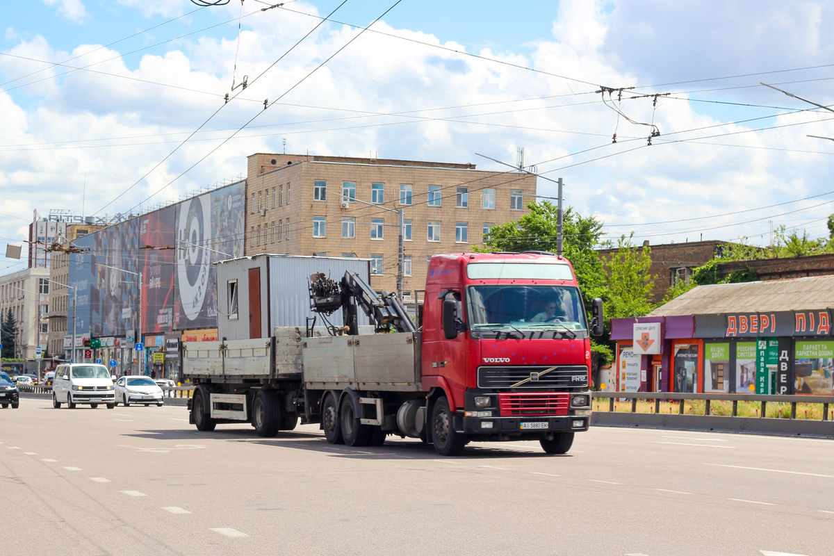 Киев, № АІ 5880 ЕК — Volvo ('1993) FH12.380