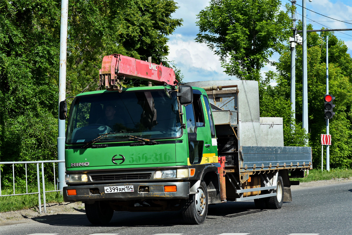 Тюменская область, № С 399 АМ 154 — Hino Ranger