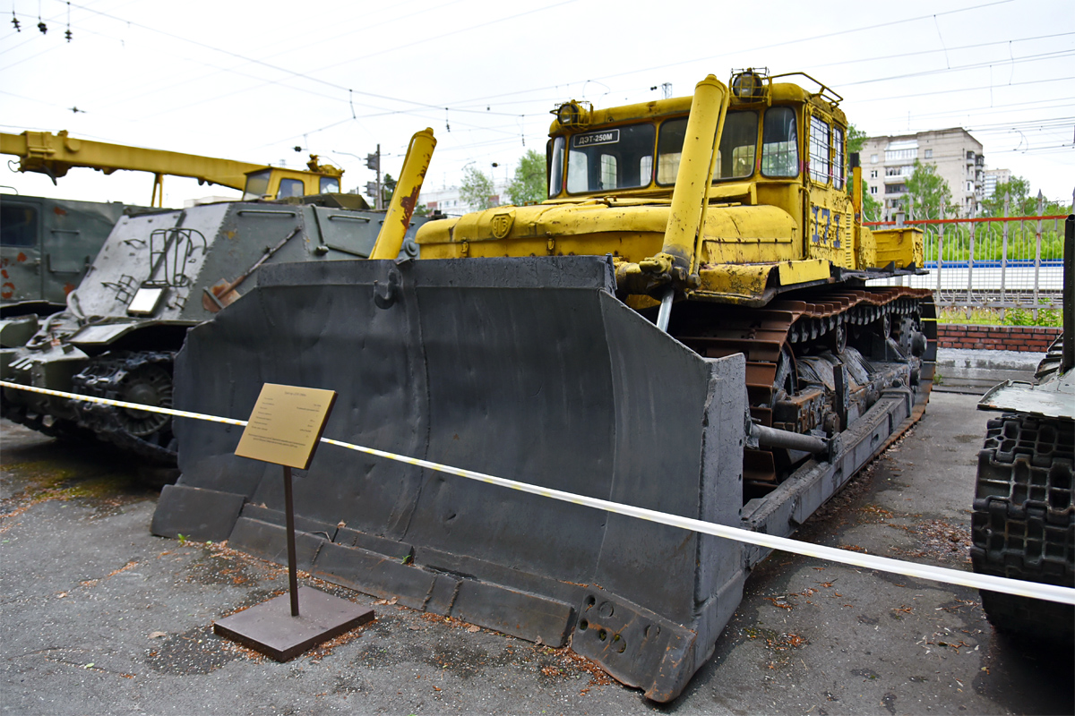 Новосибирская область, № 171/173 — ДЭТ-250; Транспортные средства без номеров (Новосибирская область)