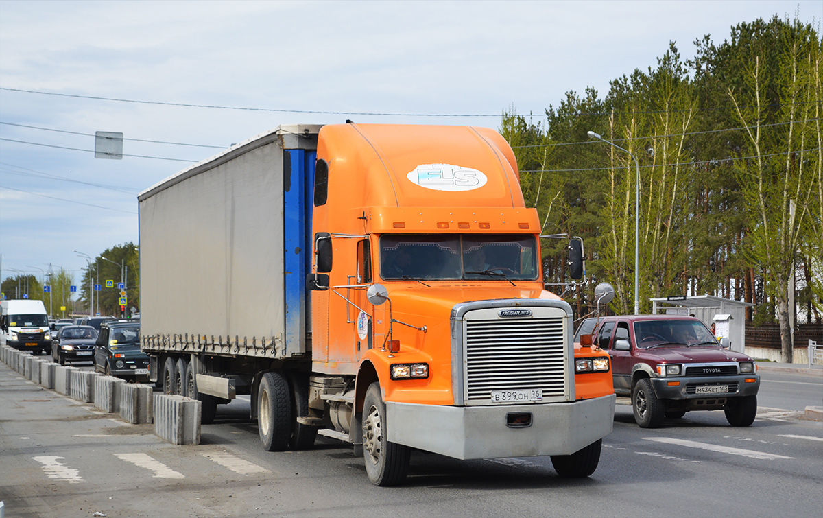 Свердловская область, № В 399 ОН 96 — Freightliner FLD 120 SD
