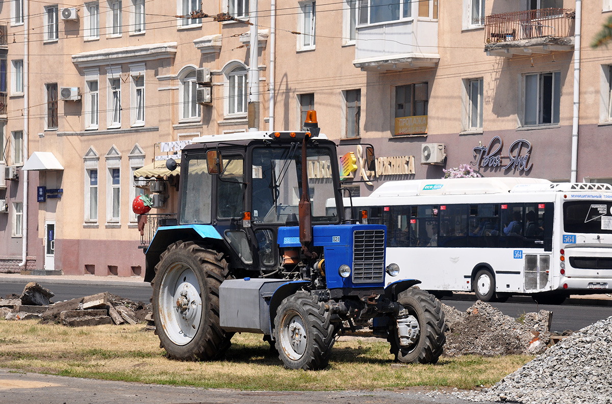 Омская область, № 7742 ОХ 55 — Беларус-82.1