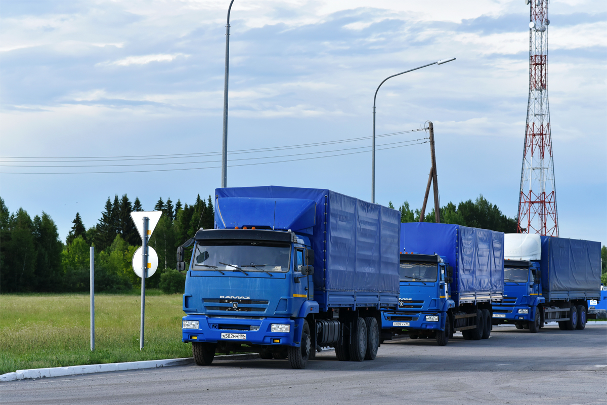 Ханты-Мансийский автоном.округ, № А 582 ММ 186 — КамАЗ-65117-A4(23)