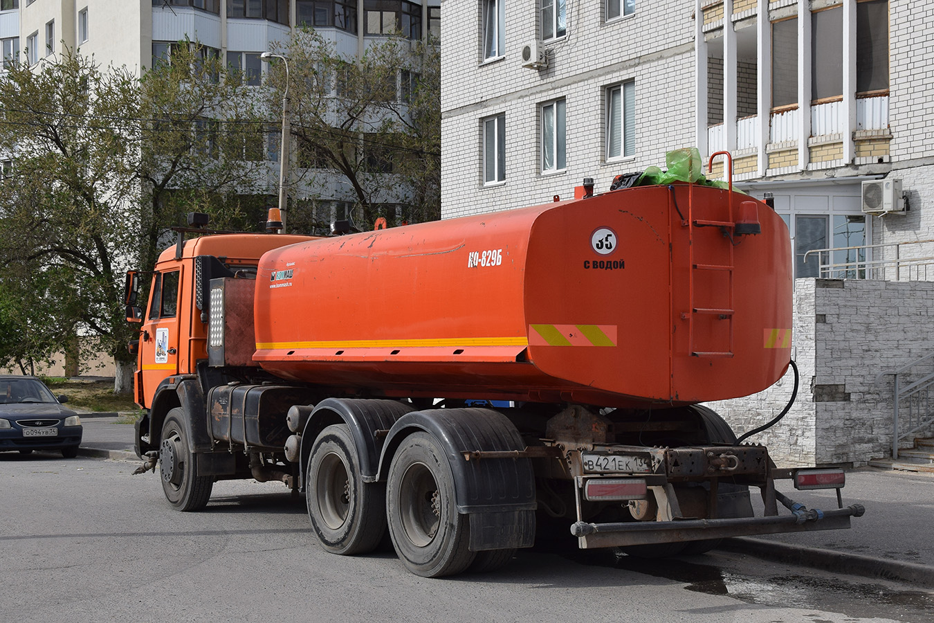 Волгоградская область, № В 421 ЕК 134 — КамАЗ-65115-62