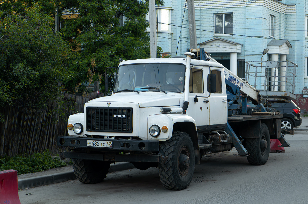 Рязанская область, № Е 482 ТС 62 — ГАЗ-33081 «Садко»