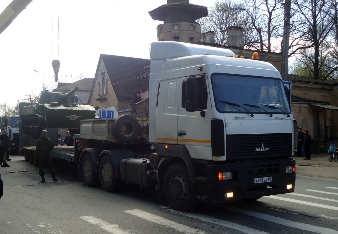 Псковская область, № Х 843 ЕУ 60 — МАЗ-6430A8