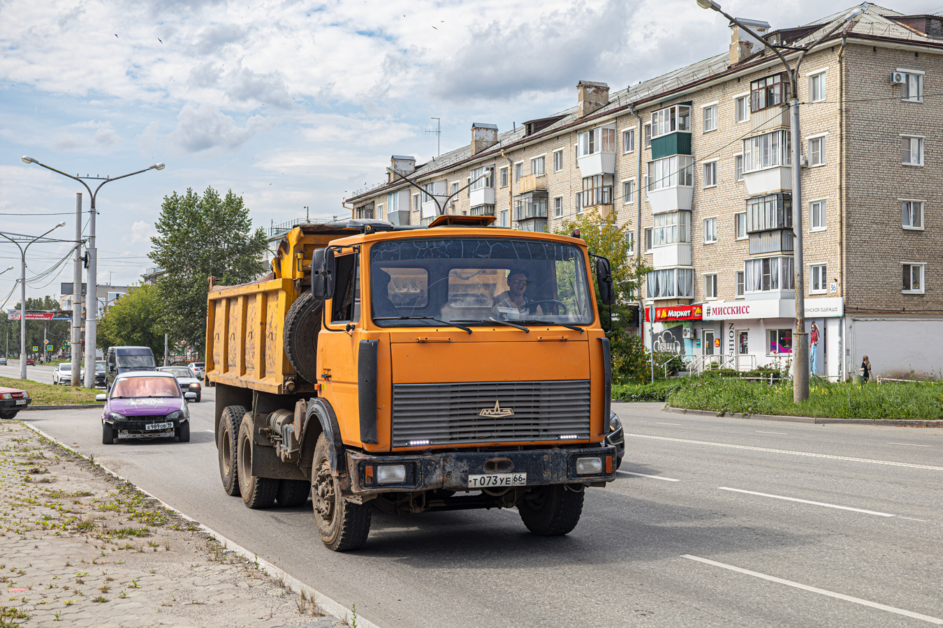 Свердловская область, № Т 073 УЕ 66 — МАЗ-551605
